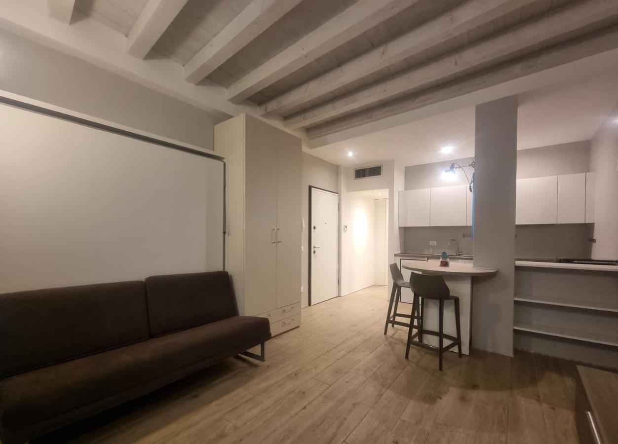 Profumo Di Lago Desenzano-By Goccia Di Lago Desenzano del Garda Exterior foto