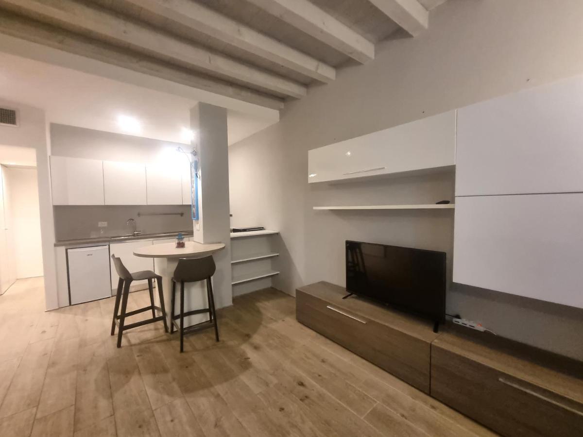 Profumo Di Lago Desenzano-By Goccia Di Lago Desenzano del Garda Exterior foto
